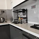 Luxury 15Th-Floor 1Br Apartment With Panoramic City & Forest Views