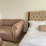 Stylish Studio Apartments-Nairobi West, Elegant Studio-Stadeview Apartment - Nairobi West, Langata Rd, Madaraka, South C, South B