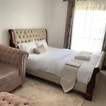 Stylish Studio Apartments-Nairobi West, Elegant Studio-Stadeview Apartment - Nairobi West, Langata Rd, Madaraka, South C, South B