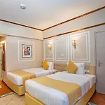 Maanzoni 680 Hotel