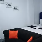 Fully Furnished Studio Unit Near The Airport