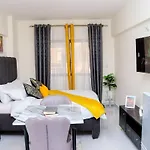 Modern Cozy Studio Apartment