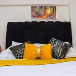 Modern Cozy Studio Apartment