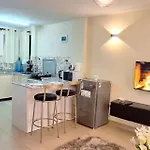 Immaculate 1-Bed Apartment In Nairobi