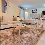 Immaculate 1-Bed Apartment In Nairobi