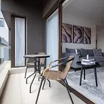 F&M\'S Stylish, Cozy & Neat 2Br Apt W Pool & Gym -Lavington