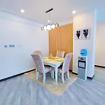 The Executive Luxuriuos Apartments Which Boasts Of Amazing Breathtaking City Views And Modern Facilities Which Offers Comfortable And High End Lifestyle