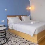 Laurell Hill Suites, Upper Hill