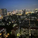 Luxury By Khomes Marinabay Square
