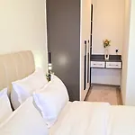 1 Bedroom Apartment Westland