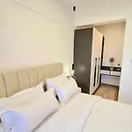 1 Bedroom Apartment Westland