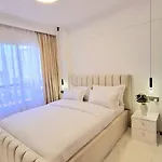 1 Bedroom Apartment Westland