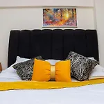 Modern Cozy Studio Apt Near Jkia,Sgr