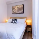 Chic-Luxe Flat On 11Th Floor