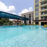Luxury Haven With Pool,Gym And Markt