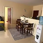 Bee Luxury Homes 3Bedroom Apartment