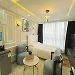 Luxury Apartment Near Jkia
