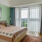Laurel Hill Suites