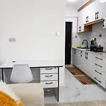 Smarthomes B1309 Studio