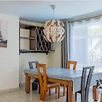 Stylish & Lavish 3 Bedroom Apt Near Junction Mall