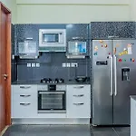 Stylish & Lavish 3 Bedroom Apt Near Junction Mall