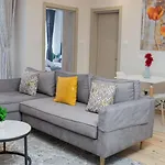 Elite Resience 1 Bedroom With Gym& Pool