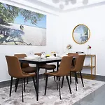 The Lair Luxury At Riverside