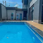 Grand Premier Apartment