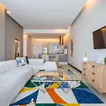A Prime And Luxury 2 Bedroom