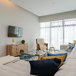 A Prime And Luxury 2 Bedroom