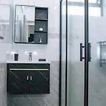 Pearl By Edmor Suites