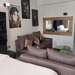 Hellen\'S Condo