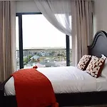 Elle Homes