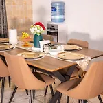 Luxurious-2 Bedroom Apartment With A Swimming Pool In Kilimani Nairobi