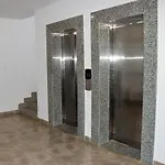 Kate\'S Executive Studio