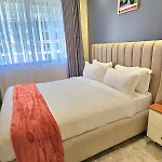 Elegant Urban Escape Apartment With Heated Swimming Pool, Fully Equipped Gym,Children Playing Ground,Amazing City Views And Private Parking Space