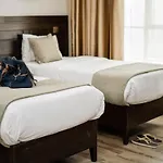 Lazarus Kaka Urbane Hotel