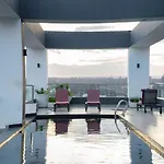 Loocid Apartments At Nova