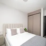 Loocid Apartment At Astoria
