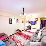 Cozy Apartment In Kilimani Close To Yaya Center