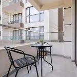 Stylish 2Bdr At 108 Riverside