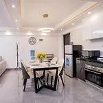 Sky High Luxe - Elegant 2Br Apartment With City Views