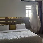 Lux Suites Utawala Family House