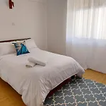 Lux Suites Sapphire Court Apartments