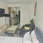 Smarthomes Apartments B906