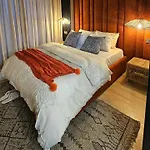 Vee Apartments