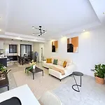 2Br Kilimani W Pool & Theater