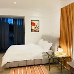 Cosy & Intimate Studio In Riverside