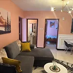 Tonia Homes