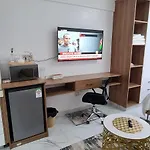 Jvstudios-Wood Avenue